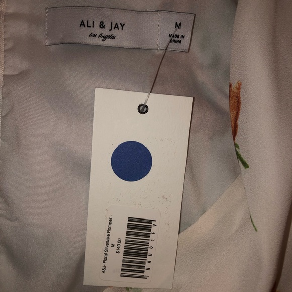 Floral Romper - Picture 6 of 6